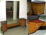 Sovrumsmöbel med stor
                          spegel och svängbara lådor, 30-tal