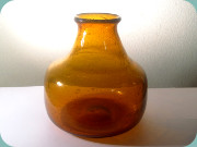 Erik Höglund amber
                          brown vase H998/150
