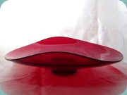 Large dish in red glass by Reijmyre
                          Monica Bratt