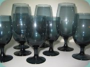 50's smookey blue small wine glass and
                          shot glass by Gullaskruf, G42/51 indigo, Hugo
                          Gehlin 1951