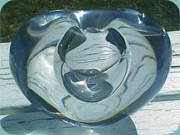 Sydän,
                          hjärtformad glasskulptur i klarglas. Timo
                          Sarpaneva, Iittala 1956.
