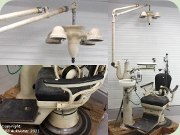Tandläkarstol från 30-talet
                          industridesign med originallampa och
                          tillbehör