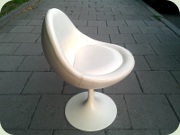 Johanson Design Venus
                          stol i vitt läder Börje Johanson 1968
