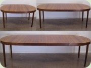 Ovalt matbord i
                          jakaranda med 2 iläggsskivor, hela 250 cm
                          långt med ilägg. 60-tal från Skaraborgs
                          Möbelindustri i Tibro.