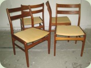 Fyra välgjorda stolar
                          i teak 60-tal