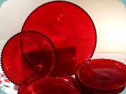 Gullaskruf Reffla
                          Arthur Percy 50's red glass large plate and
                          side plates
