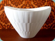 Gullaskruf Randi white
                          glass bowl by Lennart Andersson